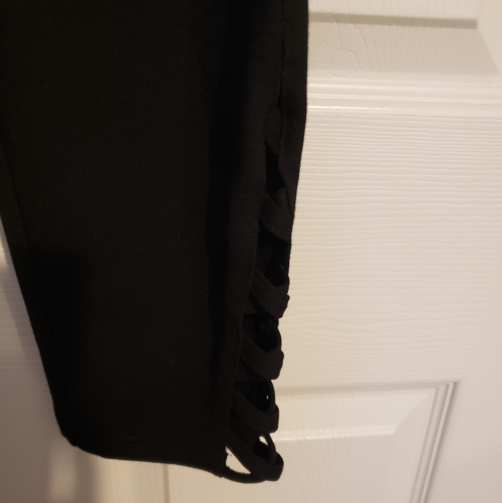 Torrid Black PREMIUM PONTE SLIM FIX PIXIE PANT - Picture 3 of 6